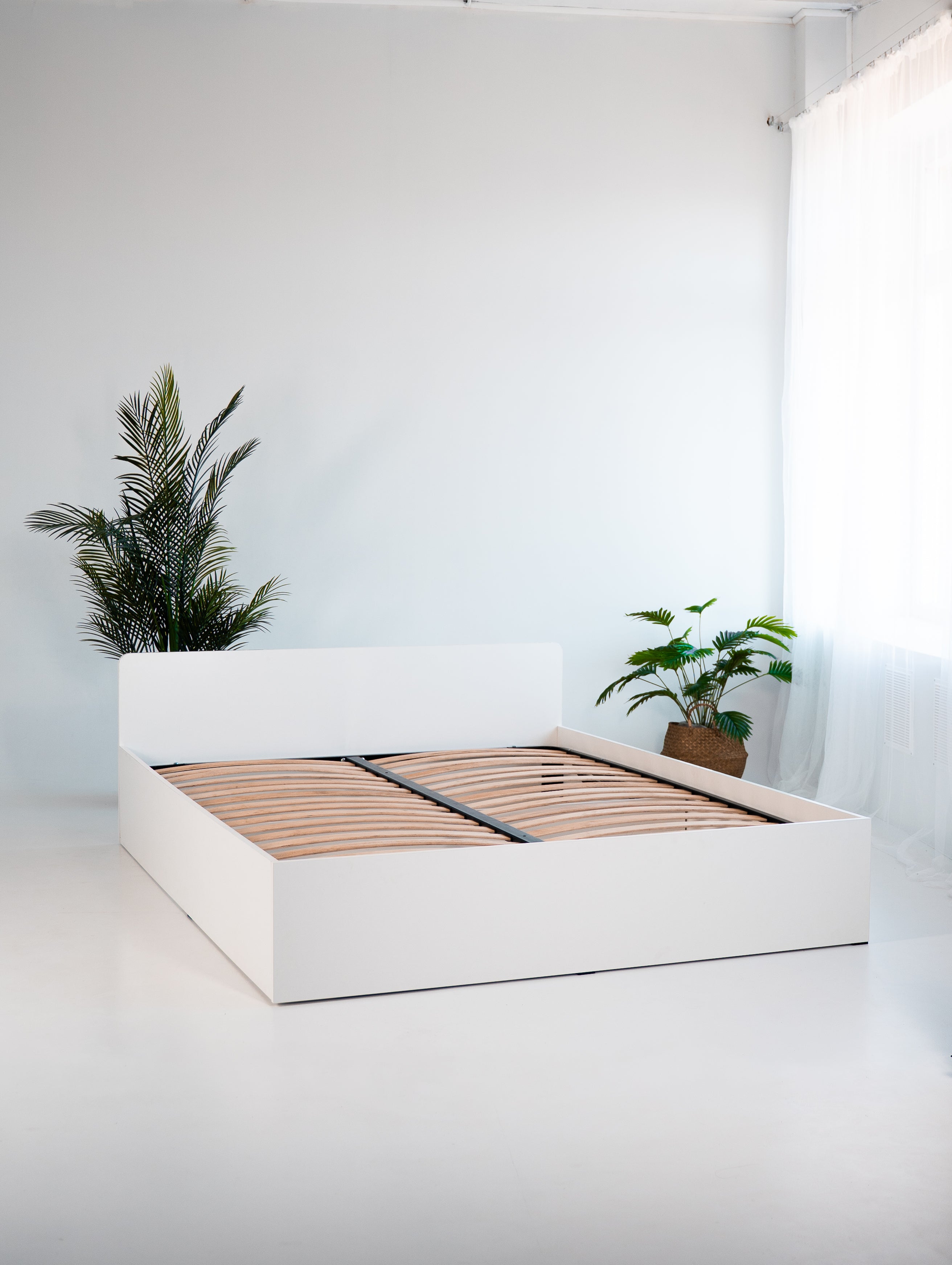 Łóżko 160x200 z podnośnikiem i pojemnikiem na pościel