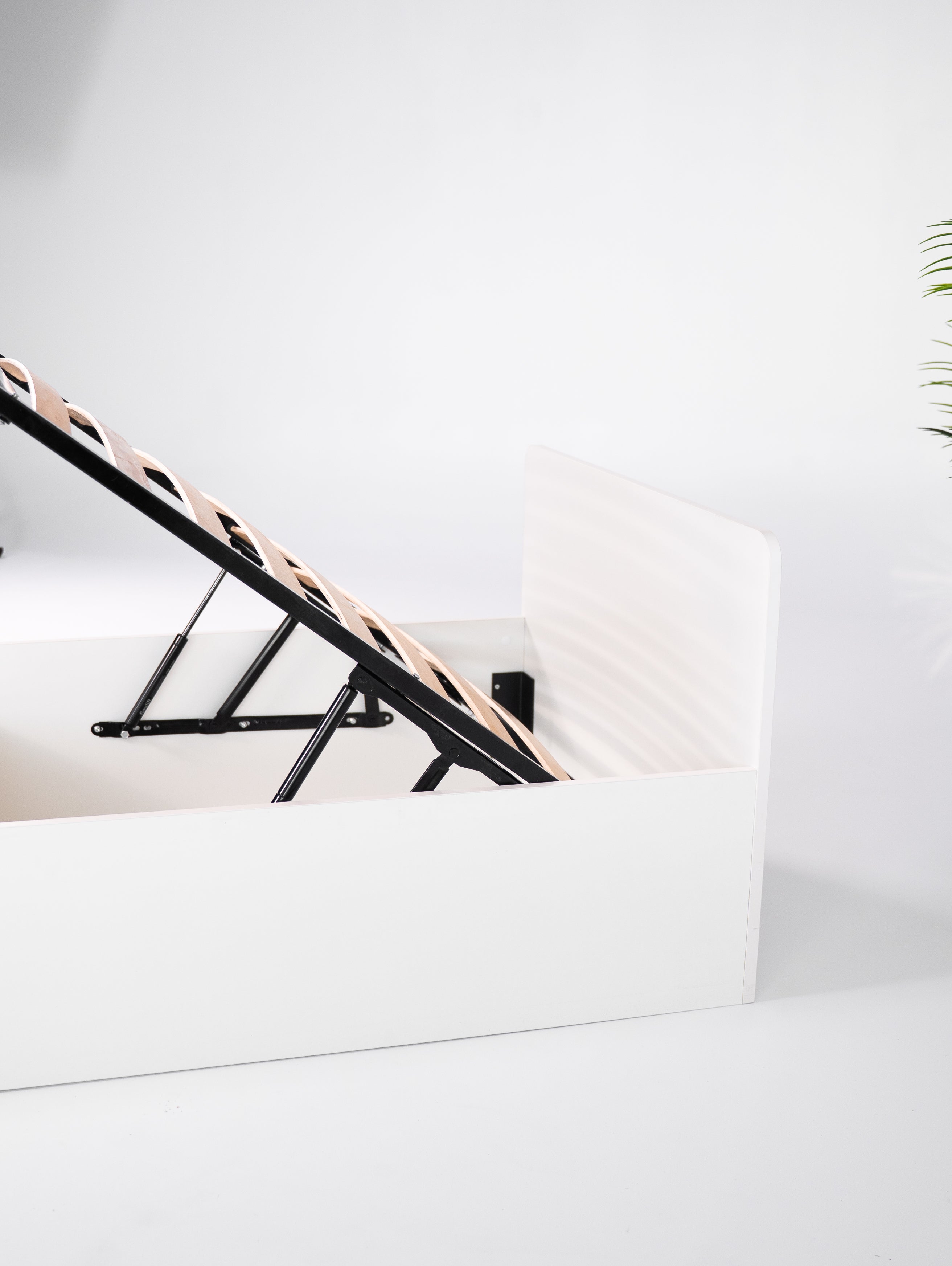 Łóżko 90x200 z podnośnikiem i pojemnikiem na pościel